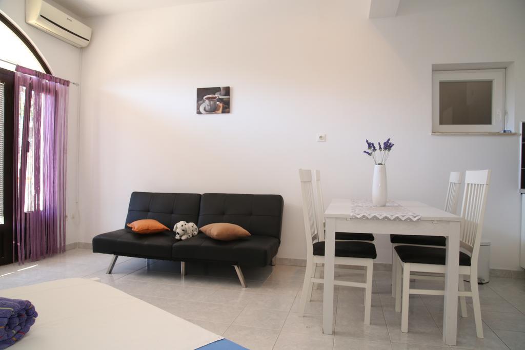 Apartments Kristo Trogir Buitenkant foto