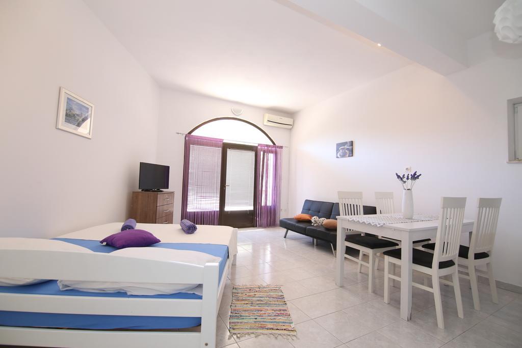 Apartments Kristo Trogir Buitenkant foto